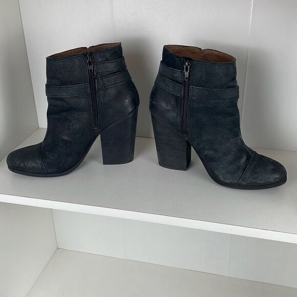 Lucky Brand Laureen Distressed Finish Nubuck Leather Ankle Boots 8.5 - Picture 10 of 12